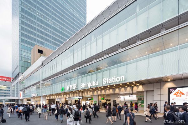 JR 新宿駅新南口エリア